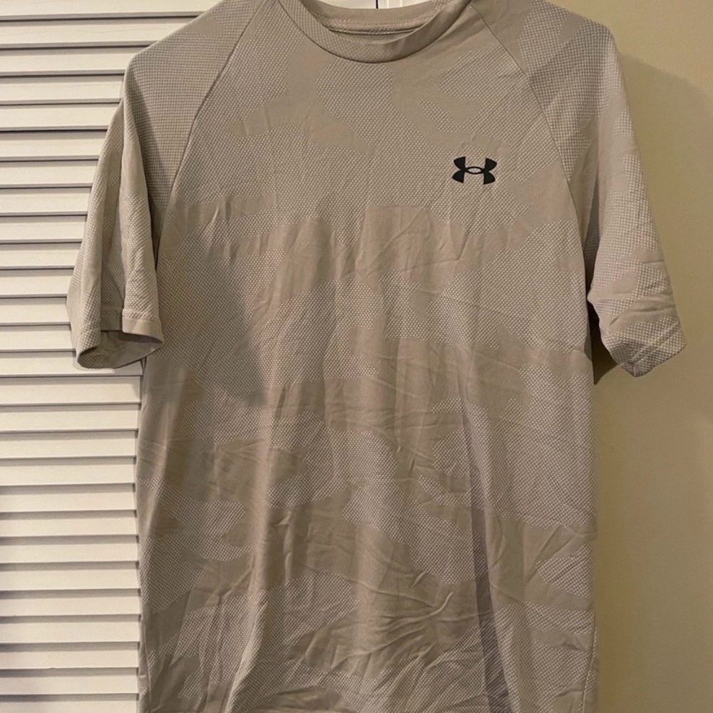 3 for 1 price Under Armour Light Tan/Burgundy/White
